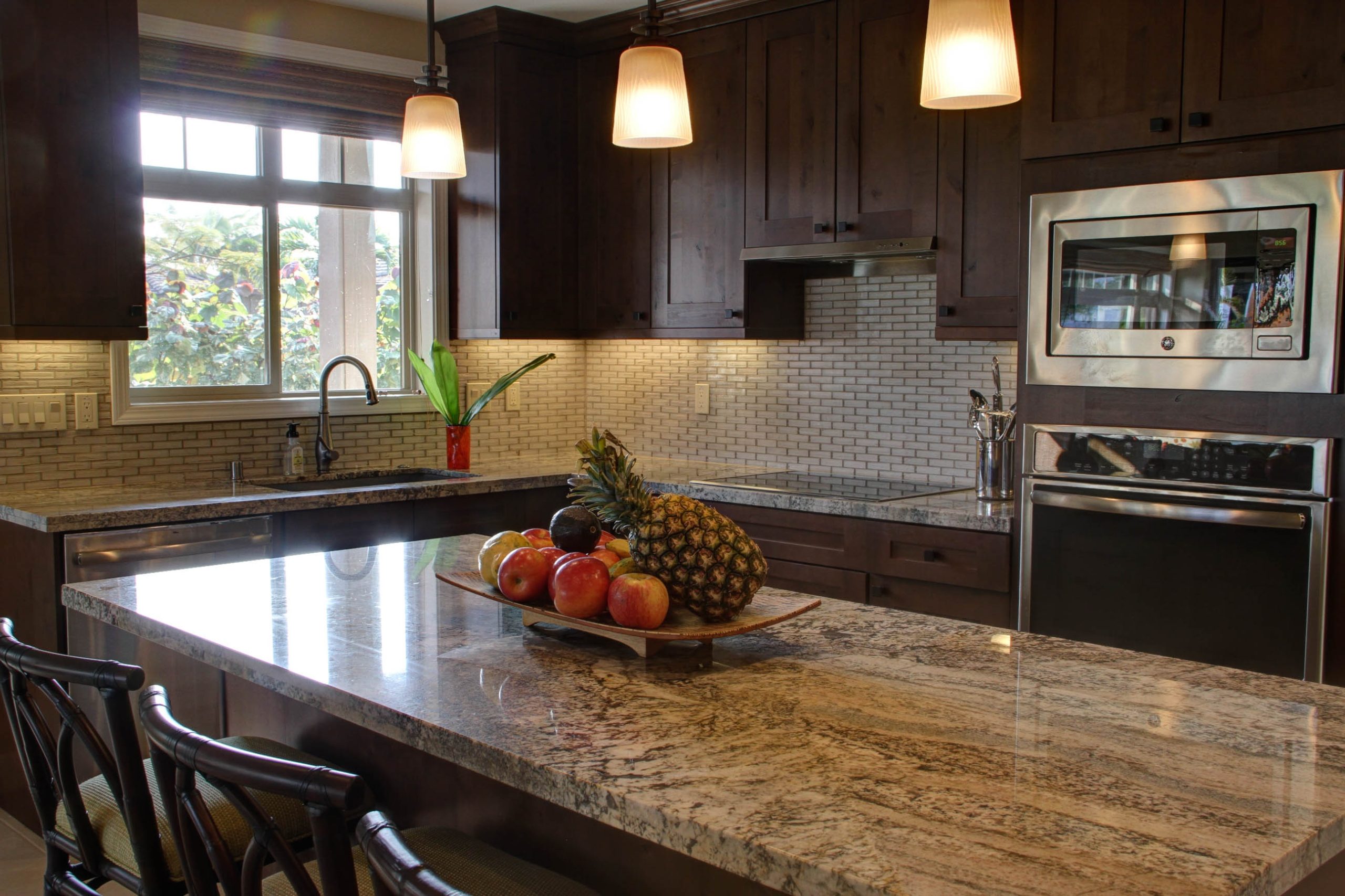 home_kitchen_modern_luxury
